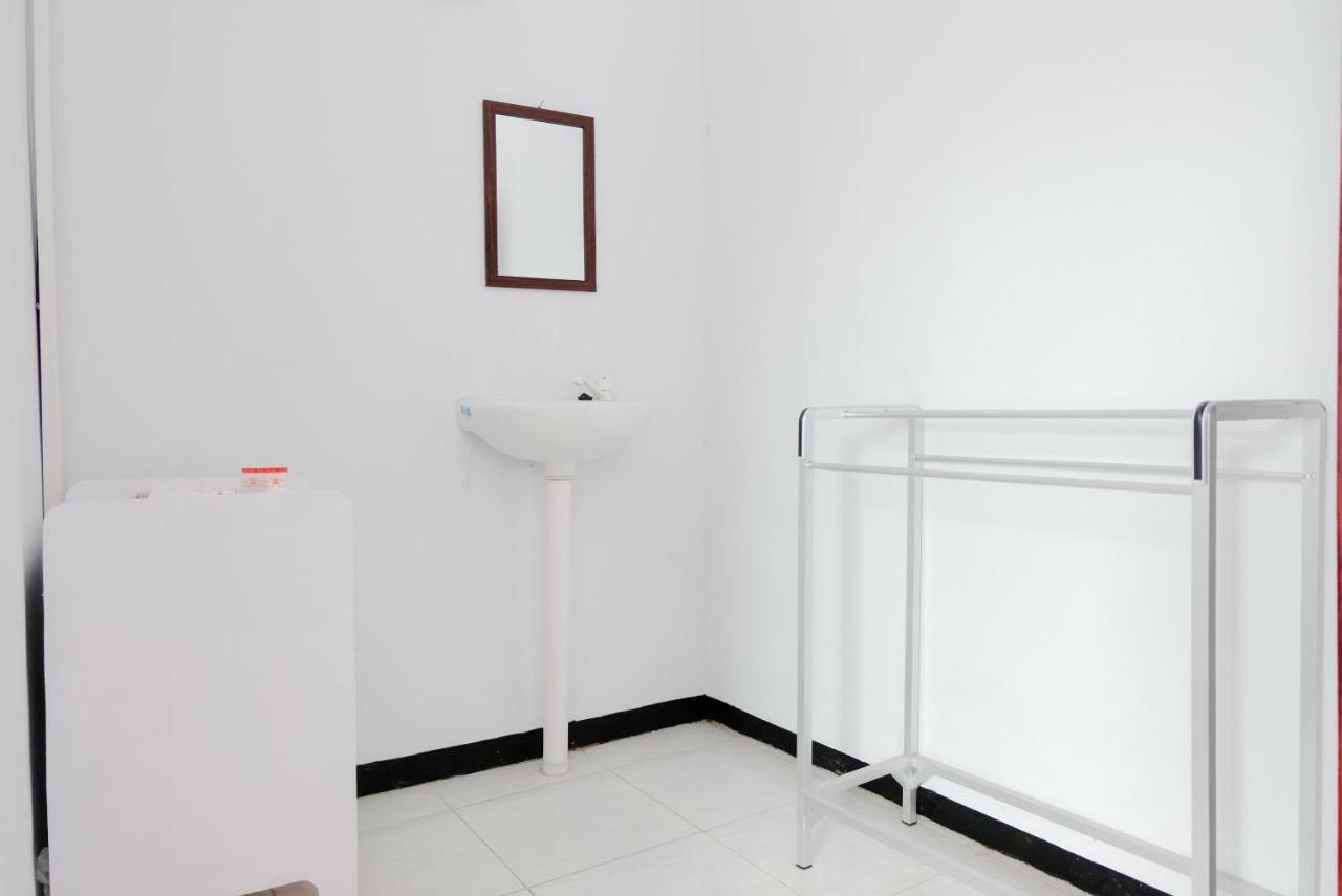 Reddoorz Syariah @ Puncak Buring Hotel Malang Cameră foto